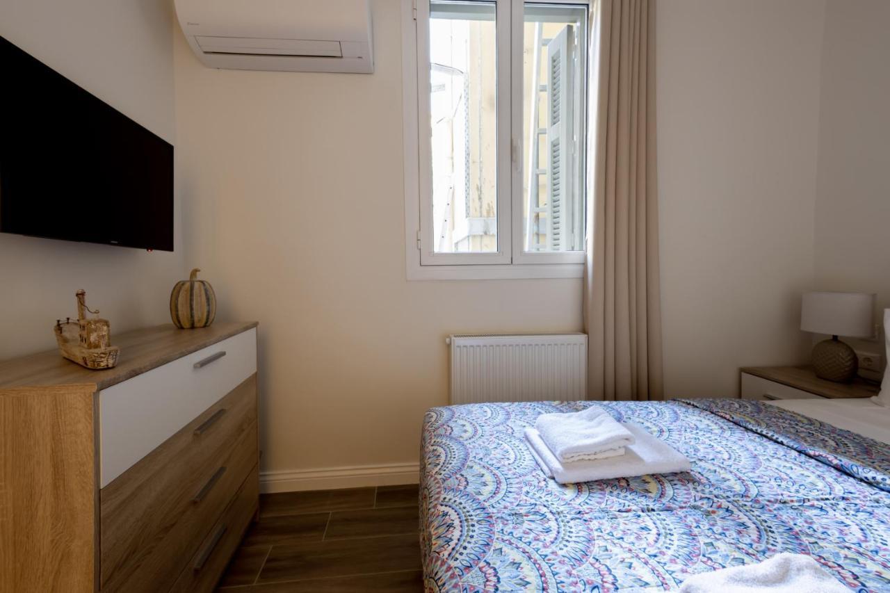 Plaka's Privileged Appartement